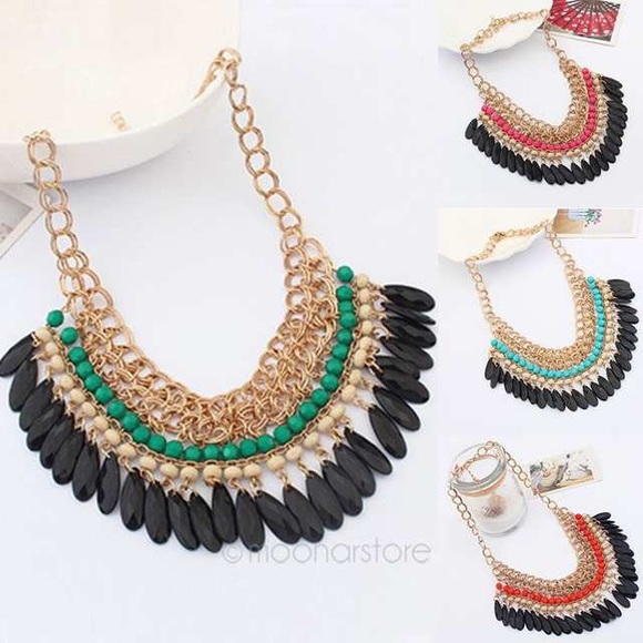 Women Bead Necklace - Picture 2 of 4